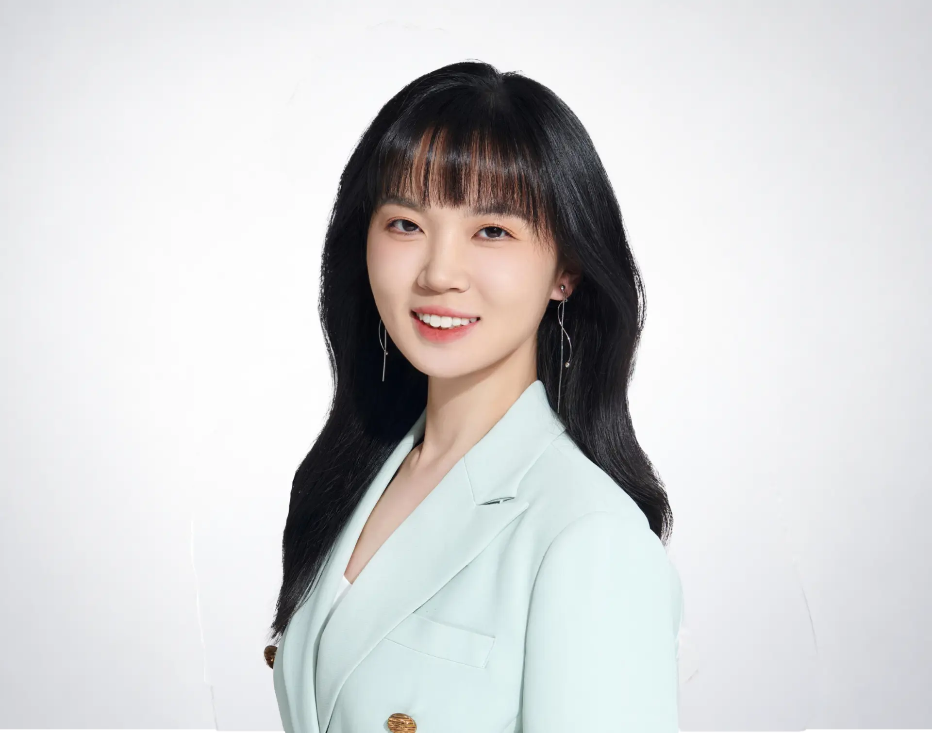 Layla Wu, Co-Director & Montessori Math Instructor